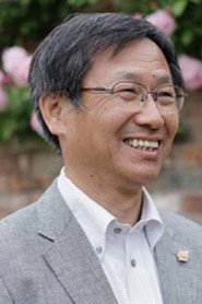 Yoshihiro Ueda portrait