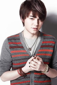 李巍