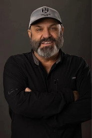 Mike Elliott portrait