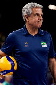 José Roberto Guimarães portrait